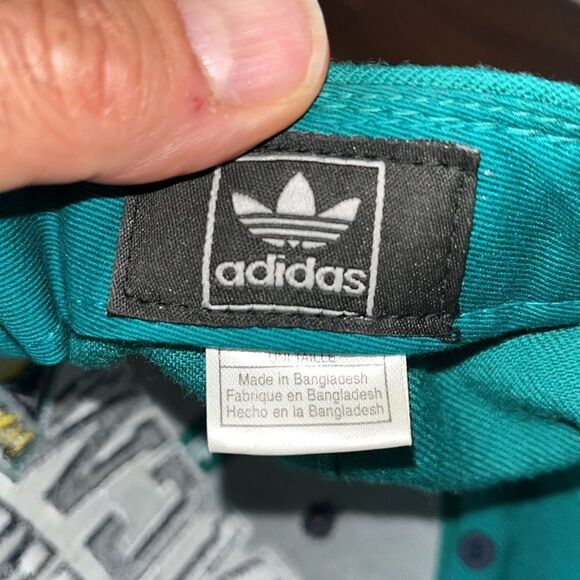 Vintage wool Adidas trefoil retro UNCW Wilmington Seahawks SnapBack baseball cap - Picture 4 of 4